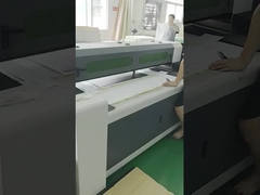 পোর্টেবল অক্সফোর্ড টেক্সটাইল ভাঁজযোগ্য সৌর চার্জার 200W ভাঁজযোগ্য সৌর প্যানেল