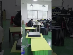 13.3A এর শর্ট সার্কিট বর্তমান এবং জলরোধী কার্যকারিতা সহ কালো সৌর ভাঁজ ব্যাগ